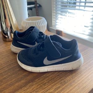 Toddler Black Nikes Size 9c